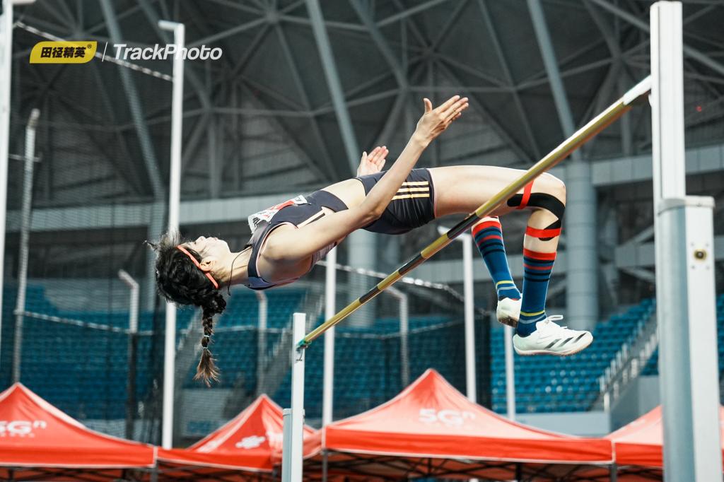 埃基蒂克成为西塞后首位为利物浦单场联赛打入2球的法国球员